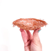 Load image into Gallery viewer, Nest